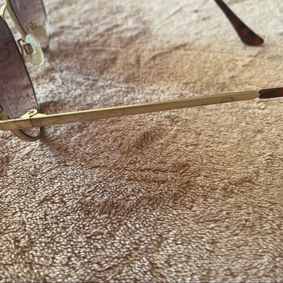 O by Oscar de La Renta sunglasses + Free Case. - Picture 4 of 13